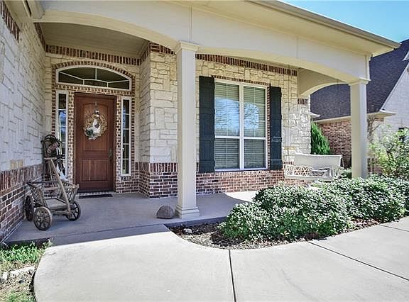 3rd image of 6105 Temple Oaks Ct