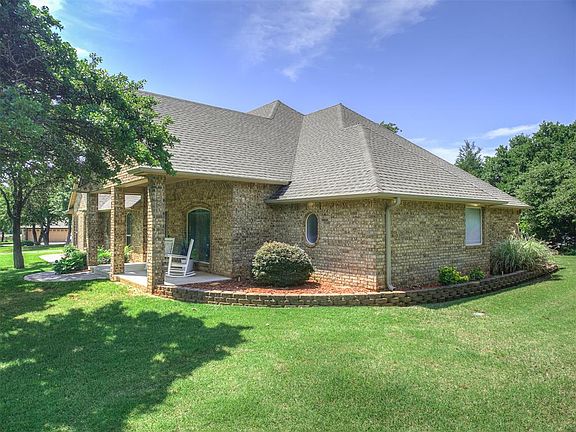 5th image of 1101 Parrish Pl