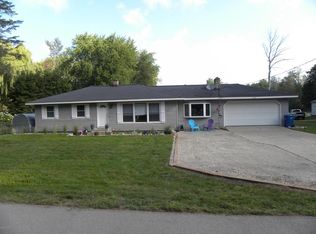 17541 N Shore Rd, Spring Lake, MI 49456