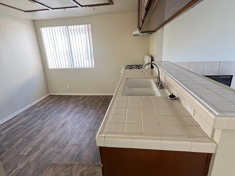14115-21 S Kornblum Ave — Photo 5