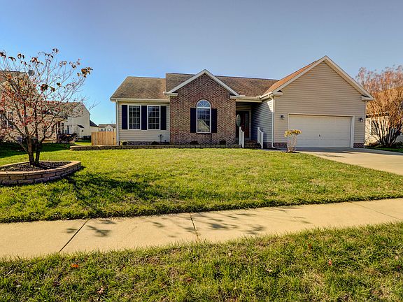3rd image of 3 E Minglewood Dr