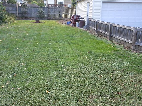 3rd image of 2050 5th St