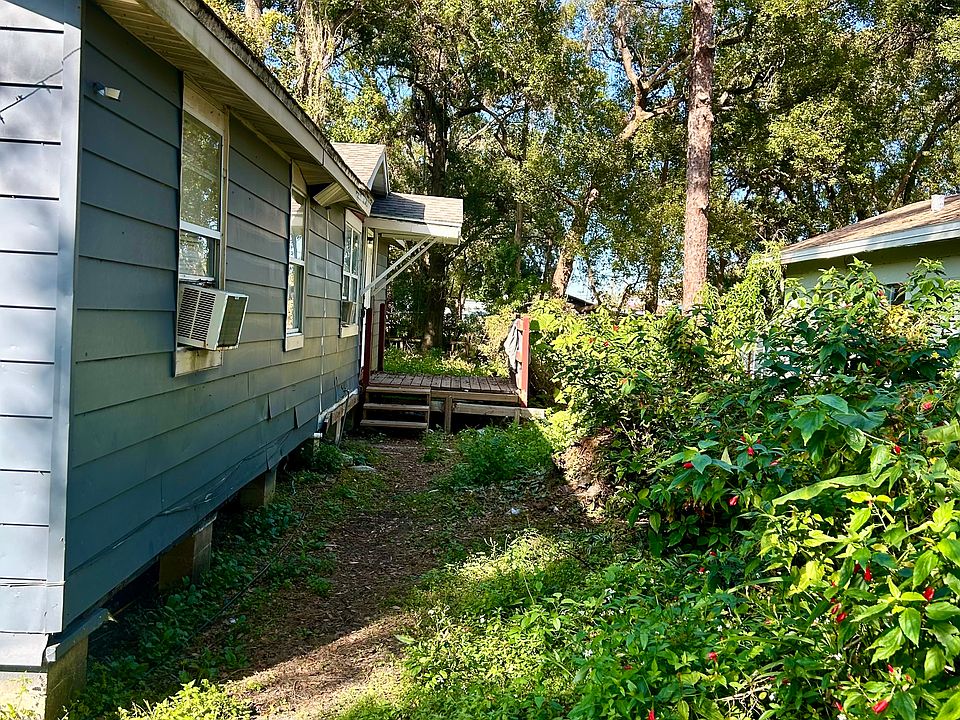 1st image of 2705 Sidney Ave