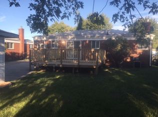 29753 Schoenherr Rd, Warren, MI 48088