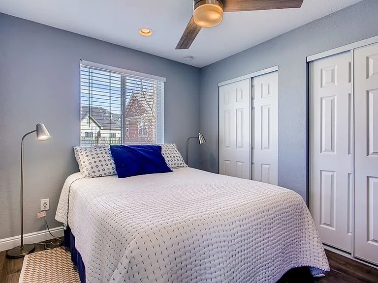 2375 N Yosemite St — Photo 9