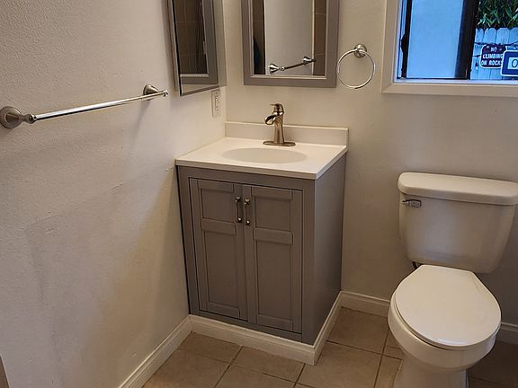 2nd image of 239 W Escalones #B