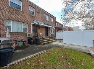 147-20 76th Rd, Flushing, NY 11367