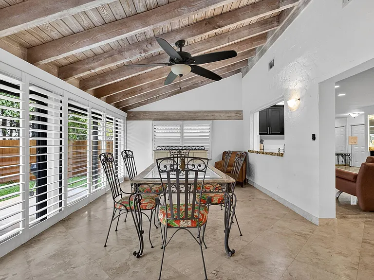 804 Foxpointe Cir — Photo 13