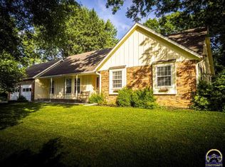 2520 SE Alexander Dr, Topeka, KS 66605