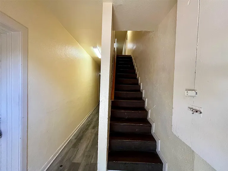 2705 Lorraine St #8 — Photo 16