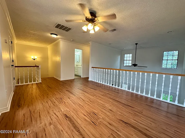 104 Ambiance Cir — Photo 14