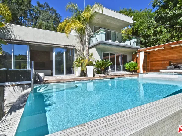 2731 Hutton Dr, Beverly Hills, CA 90210