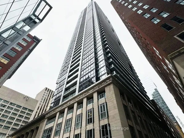 70 Temperance St #3410, Toronto, ON M5H 0B1