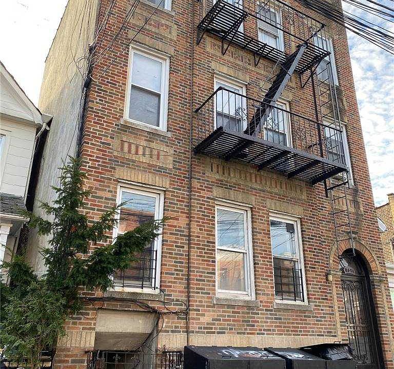 1st image of 104-54 42nd Ave