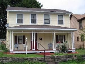 1st image of 750 2nd St
