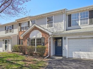 233 Harlech Way, Somerset, NJ 08873