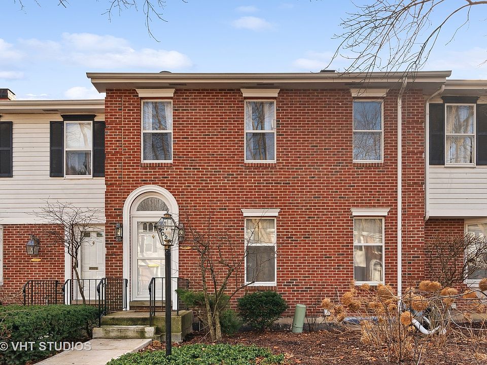 1st image of 9025 Lincolnwood Dr