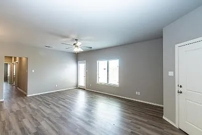 1220 Preston Trl #B — Photo 5