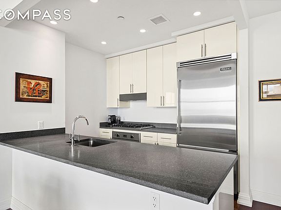 3rd image of 1 Hanson Pl APT 17C
