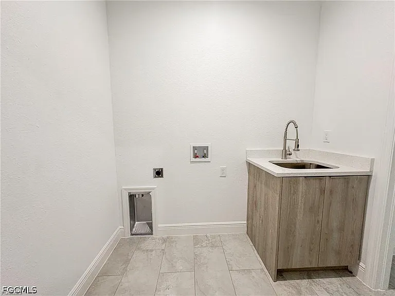 7016 Palpano Cir — Photo 11