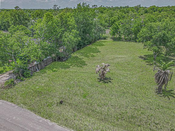 2nd image of 3730 Aubrell Rd