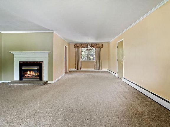 4th image of 112 Clifton Blvd