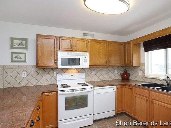 4th image of 3288B Devonwood Hills Dr NE