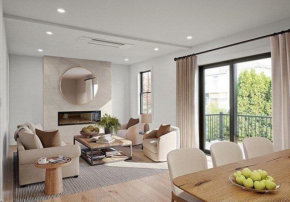 5th image of 29 Dartmouth St #29