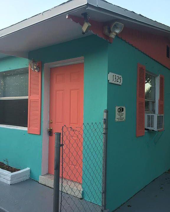 1st image of 1325 S L St #1