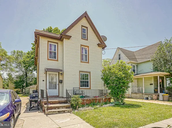 18 Roosevelt St, Paulsboro, NJ 08066