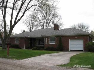 26050 Coleridge St, Harrison Township, MI
