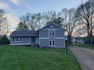 7367 Lake Lakota Cir, West Chester, OH 45069