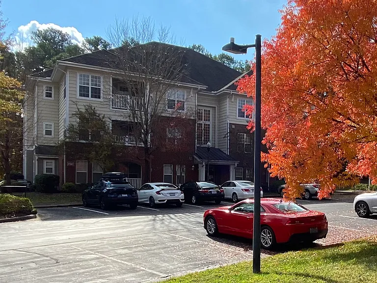 833 Providence Glen Dr — Photo 2