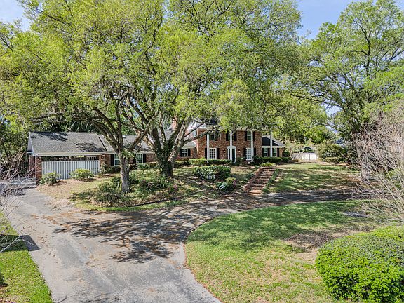 4th image of 10158 Windward Way N