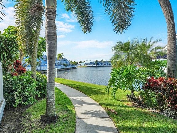 3rd image of 622 Ocean Dunes Cir #622