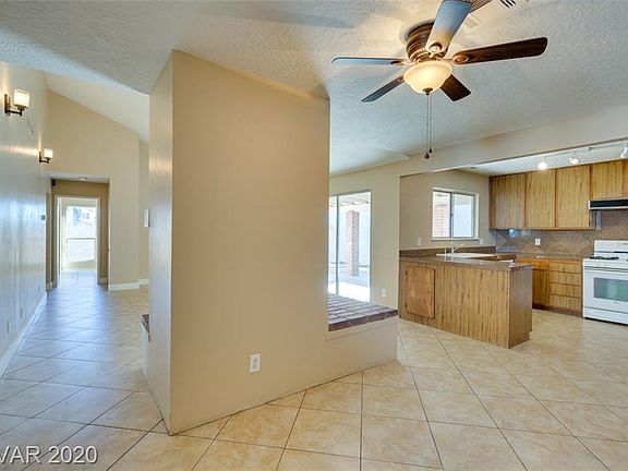 3rd image of 4101 Broadriver Dr