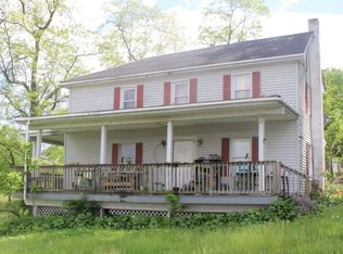 581 Throne Rd, Fawn Grove, PA 17321