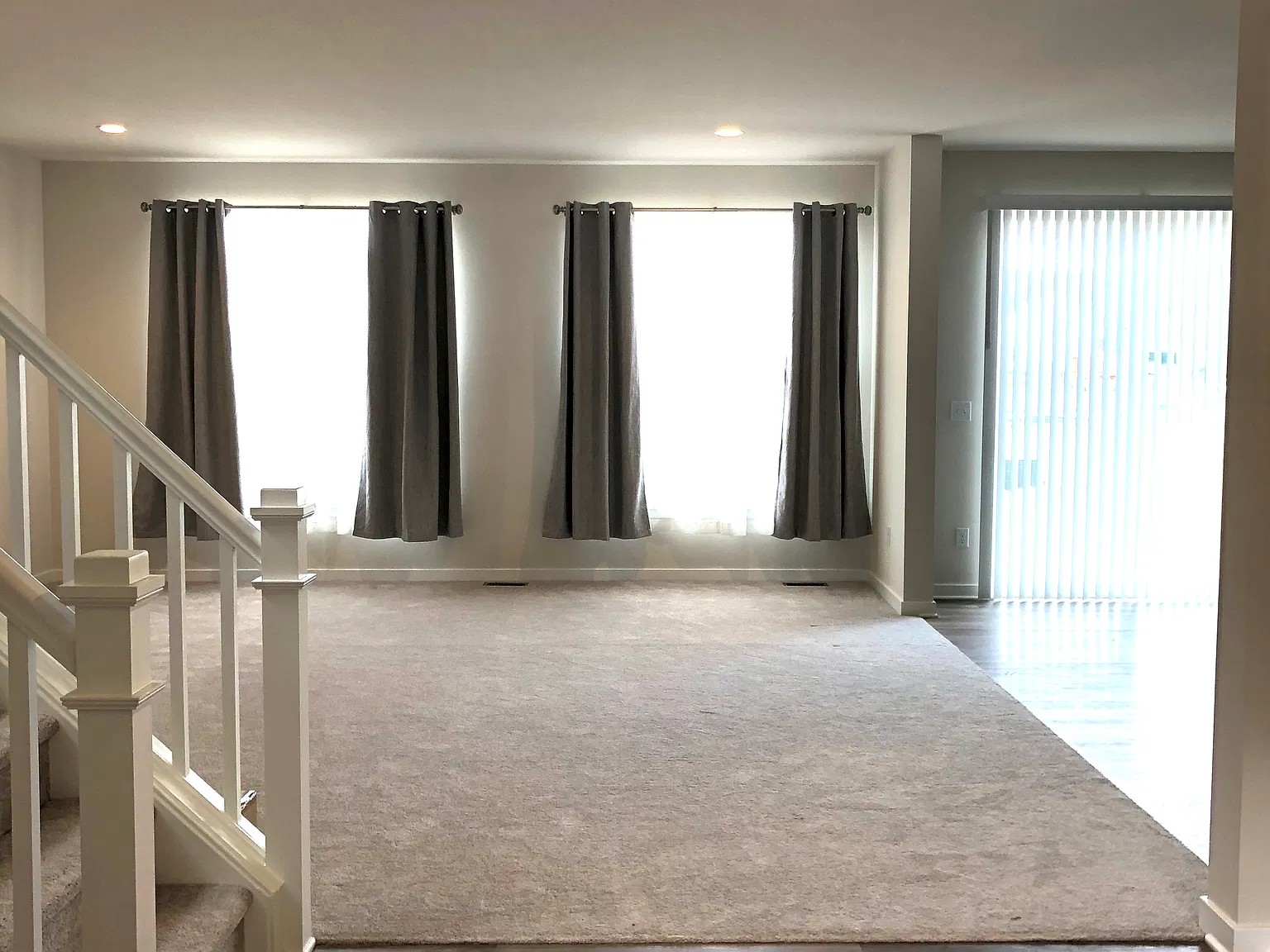 5 bed, 2760 sqft, $3,750 — Photo 4