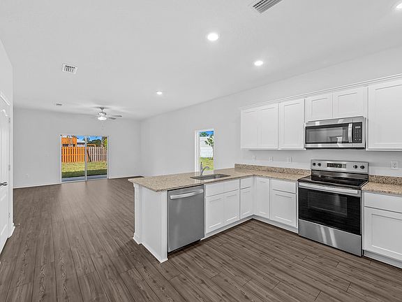 4th image of 5808 Tangelo Drive