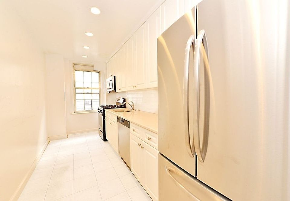 1st image of 697 W End Ave APT 9B
