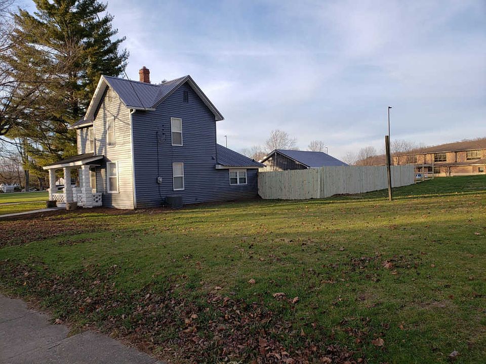 1st image of 130 E High St