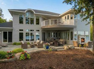 11550 Evergreen Ln, Charlevoix, MI 49720