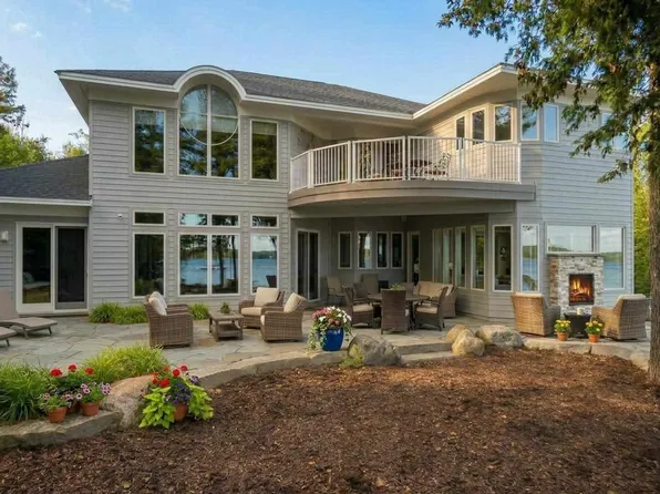 11550 Evergreen Ln, Charlevoix, MI 49720
