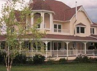 6897 Wagner Creek Rd, Talent, OR 97540