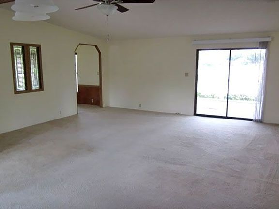3rd image of 4436 San Lucian Ln