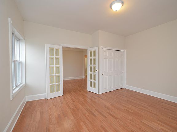 2nd image of 251 McClean Ave #Lp0991
