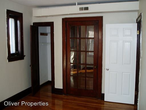 5th image of 4219 Ellenwood Ave