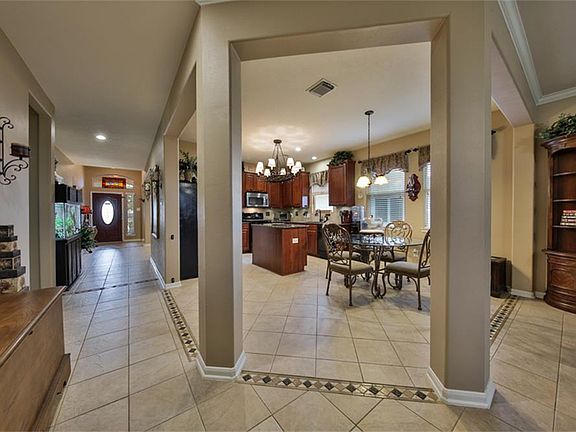 5th image of 7442 Jacobs Well Dr
