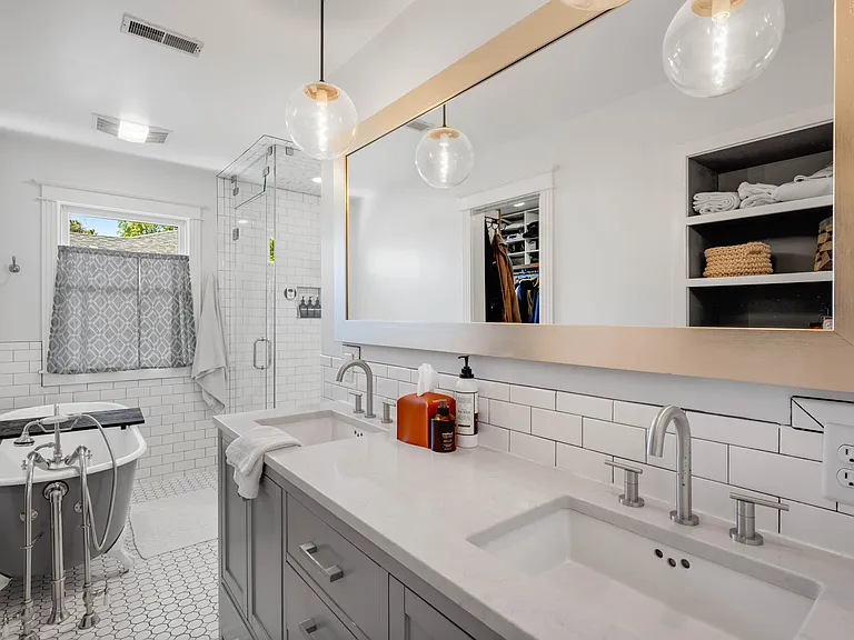 Primary Bathroom with Double Sinks, Soaking Tub and Steam Shower