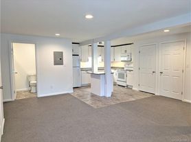 99 Depot St, Pine Bush, NY